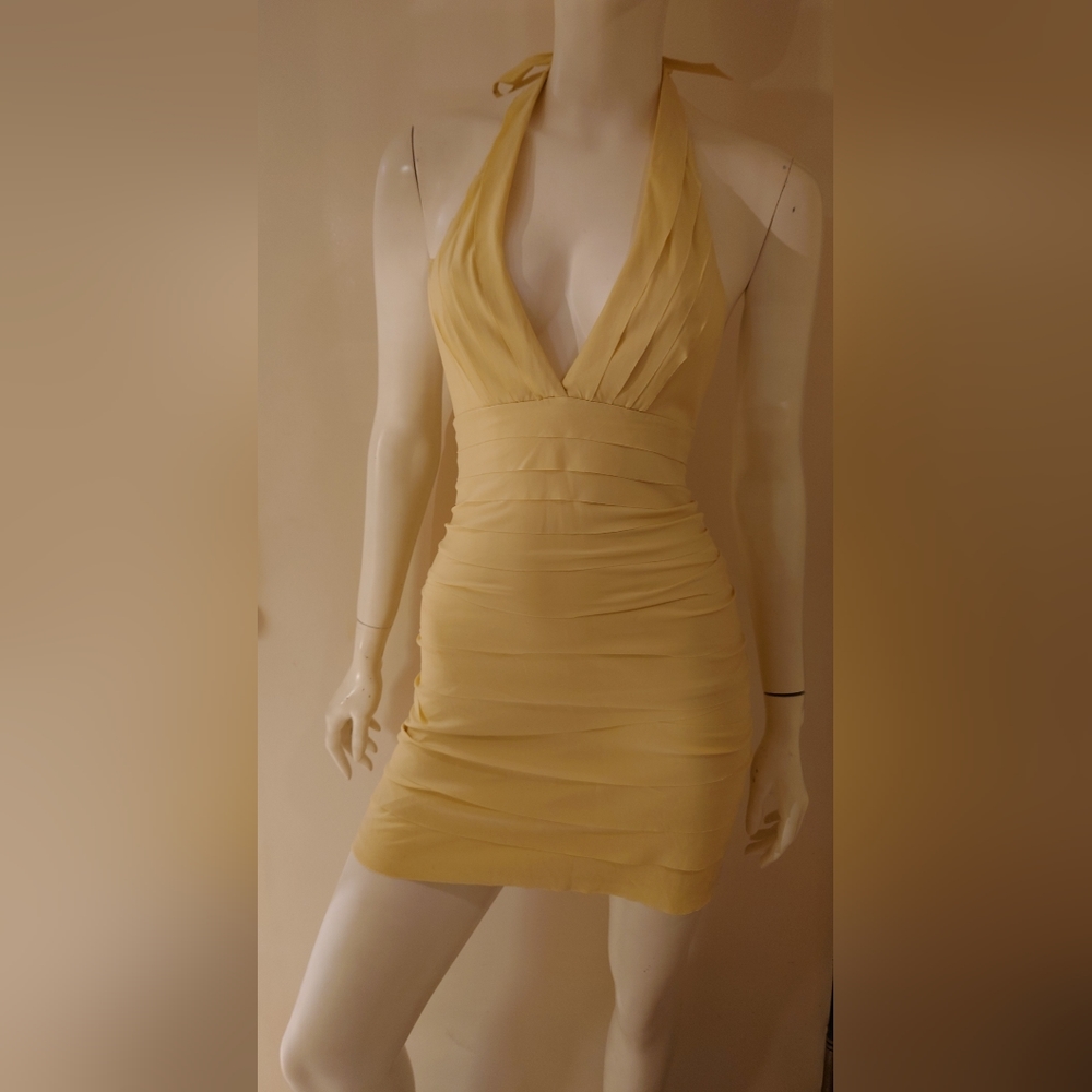 NWT Pale Lime Yellow BCBG MaxAzria Matte Silk Tiered Halter Mini Dress 0 / XS 2